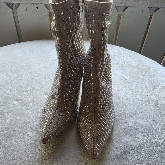 NEW Elegant Beige Stiletto Ankle Boots SIZE /7 shiny stones - Picture 10 of 12